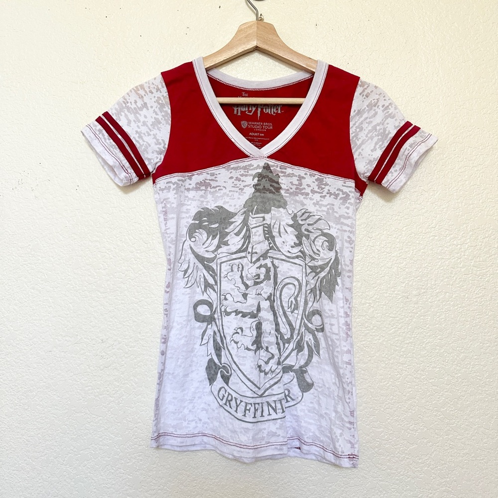 HARRY POTTER GRYFFINDOR HOGWARTS TEESHIRT TOUR Tshirt top burnout Vneck varsity